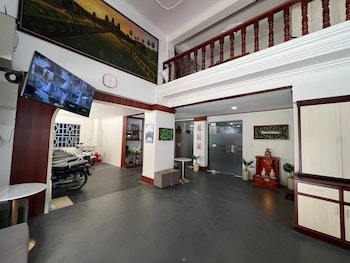 empire house phnom penh