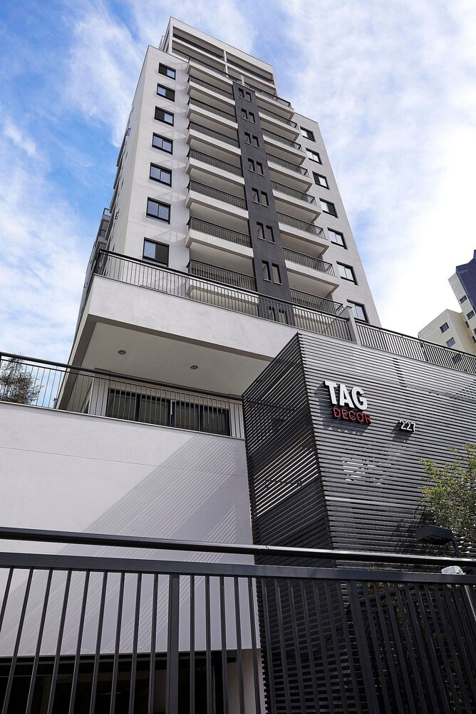 condominio tag decor