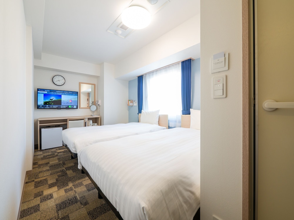 toyoko inn yokohama eki nishi guchi