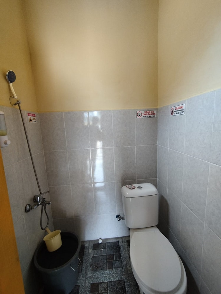 oyo 92561 excellent kost
