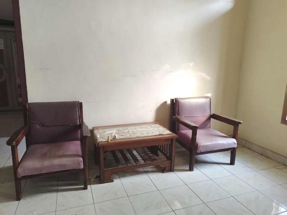 oyo 92561 excellent kost