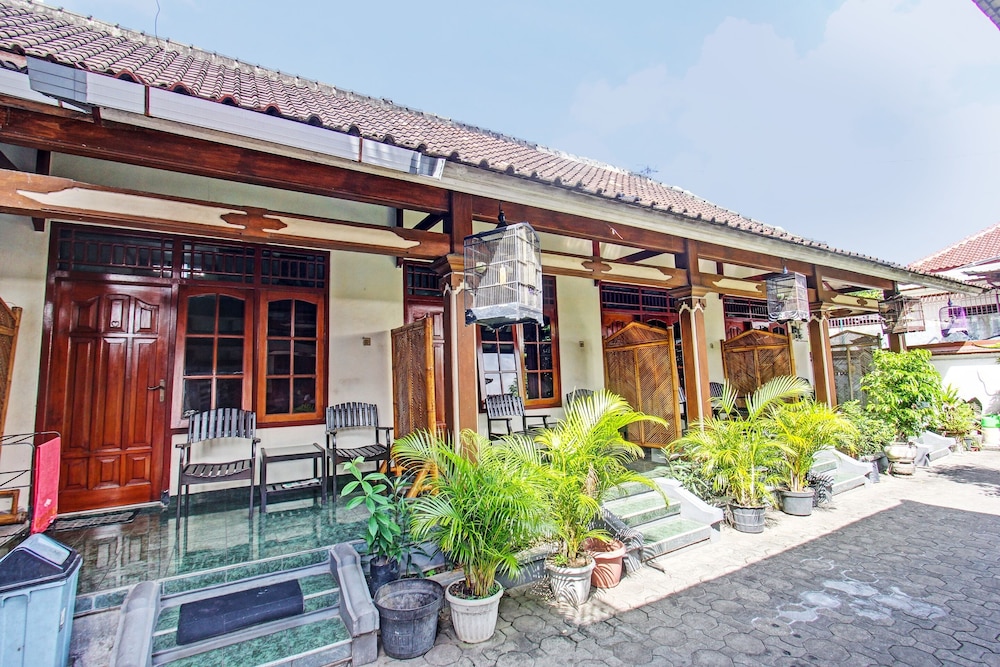 oyo 92560 astri homestay