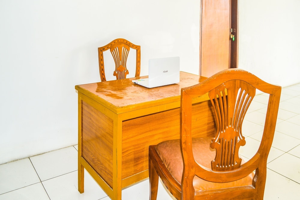 spot on 91463 obby guest house