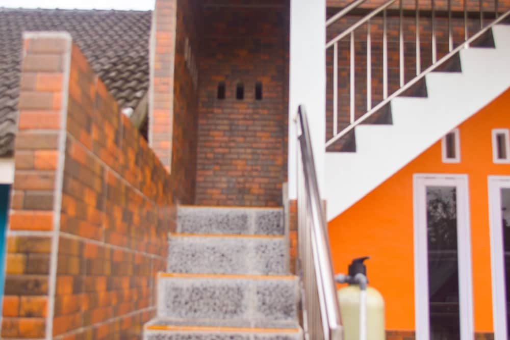 spot on 91463 obby guest house