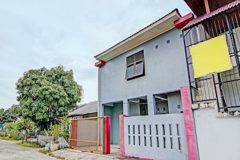 spot on 91828 homestay dinda syariah