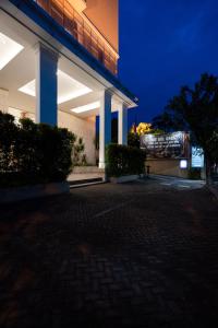 the capital hotel surabaya