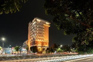 the capital hotel surabaya