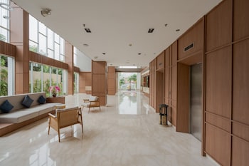 the capital hotel surabaya