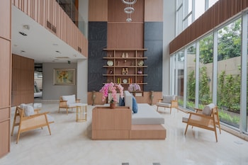 the capital hotel surabaya