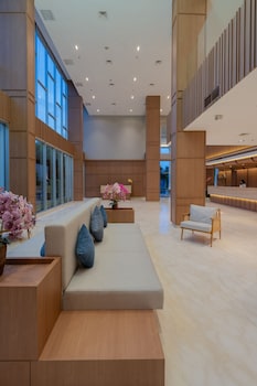 the capital hotel surabaya