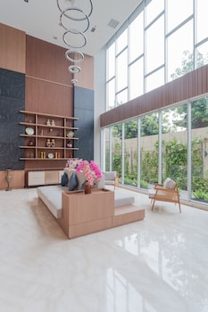 the capital hotel surabaya