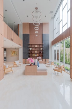 the capital hotel surabaya