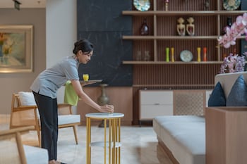 the capital hotel surabaya