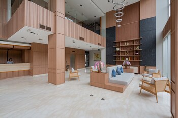 the capital hotel surabaya