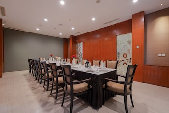 The Capital Hotel Surabaya,Indonesia>>Surabaya,3 star