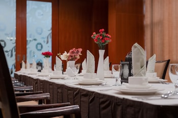 The Capital Hotel Surabaya,Indonesia>>Surabaya,3 star