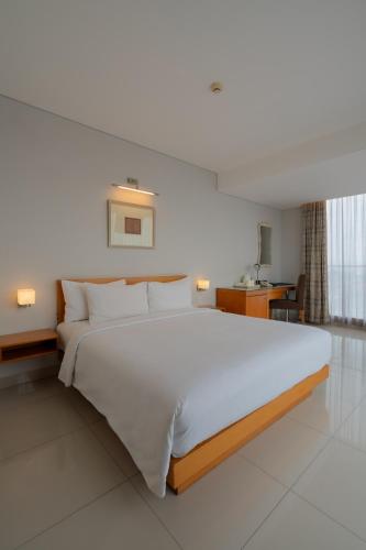 the capital hotel surabaya