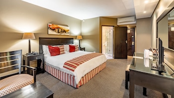 african sky hotels pine lake inn