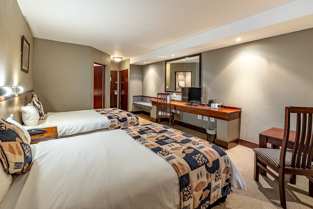 african sky hotels pine lake inn