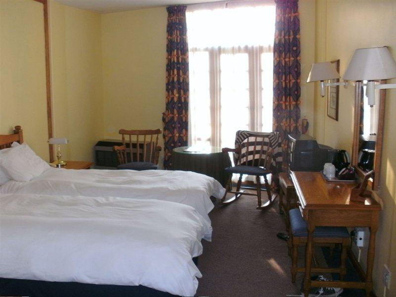 african sky hotels pine lake inn