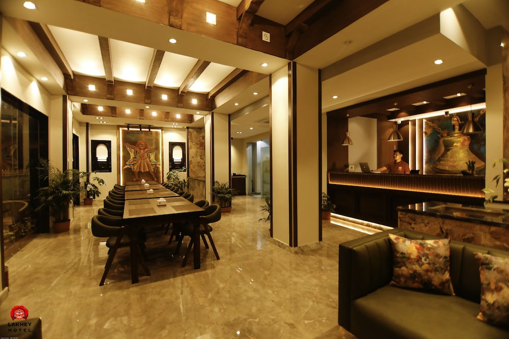 lakhey hotel