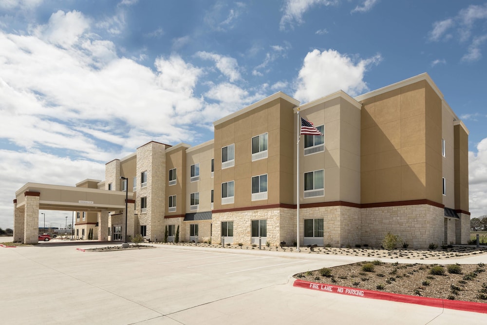 fairfield inn and suites fredericksburg