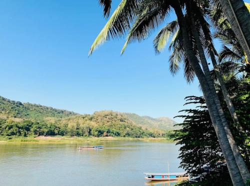 villa phonethip mekong riverside