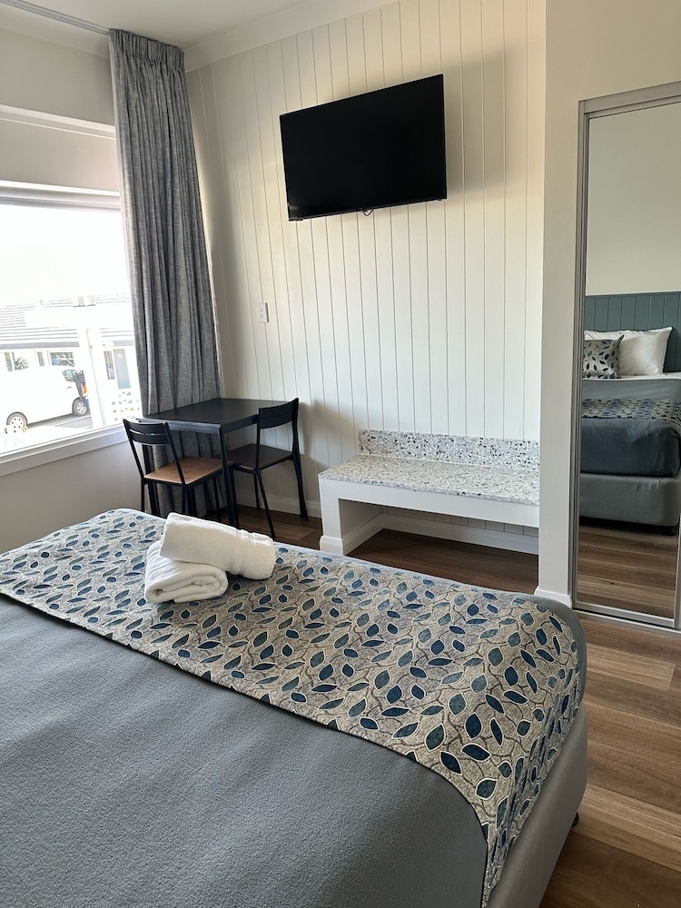 surf beach motel newcastle