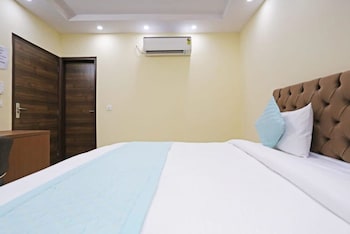 hotel mannat bhera enclave