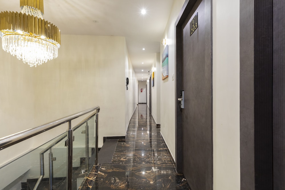 hotel classio andheri