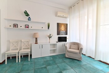 izzhome holiday terrace