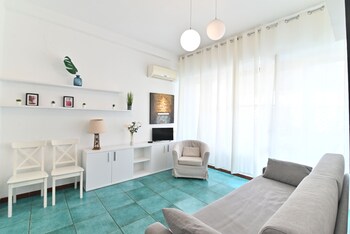 izzhome holiday terrace
