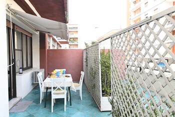 izzhome holiday terrace