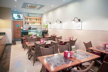 apartamentos turisticos atlantida