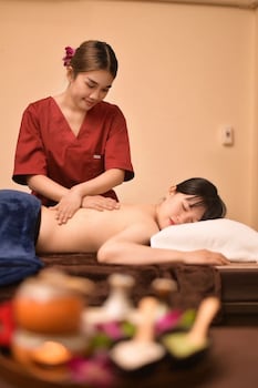 ichiban nimman hotel