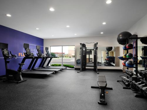 holiday inn express and suites lima an ihg hotel