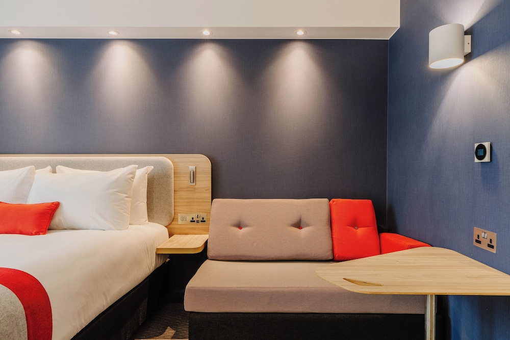 holiday inn express liverpool central an ihg hotel
