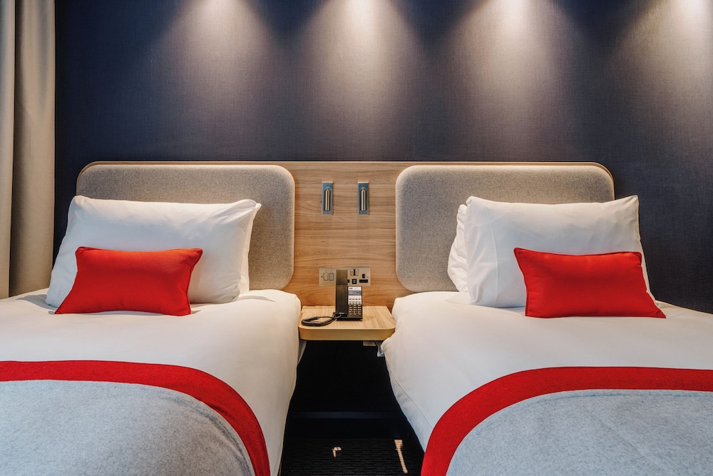 holiday inn express liverpool central an ihg hotel