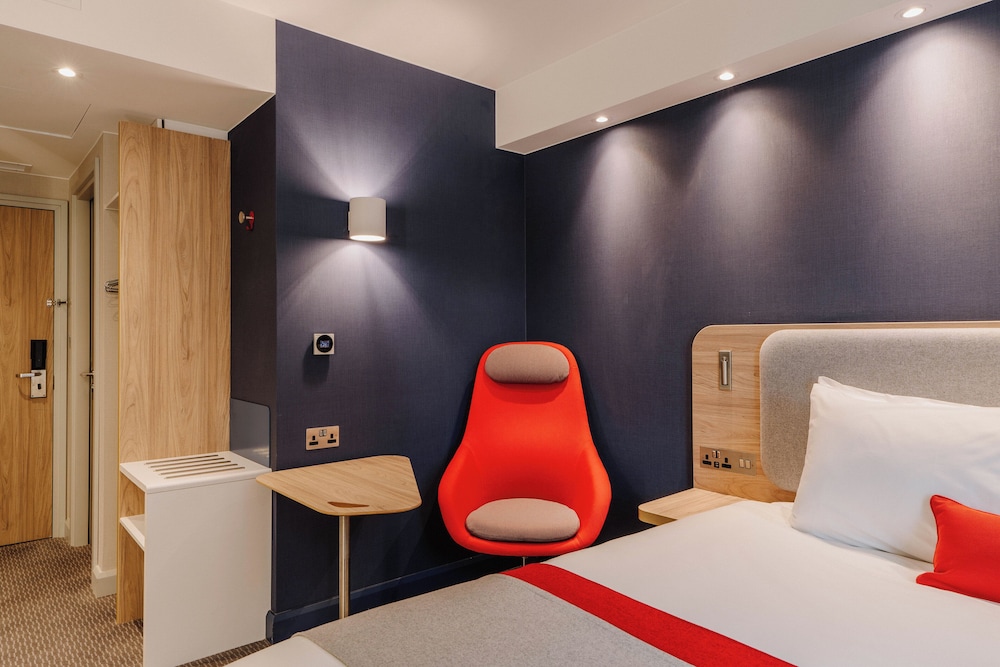 holiday inn express liverpool central an ihg hotel