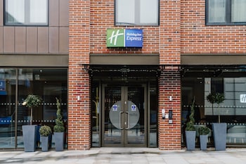 holiday inn express liverpool central an ihg hotel