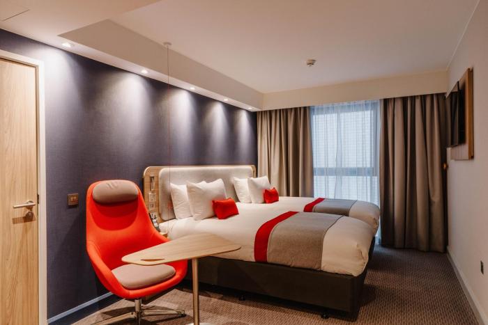 holiday inn express liverpool central an ihg hotel