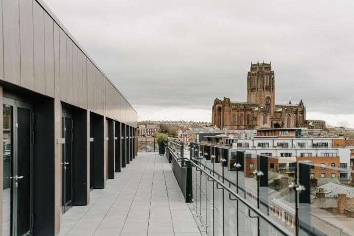 holiday inn express liverpool central an ihg hotel