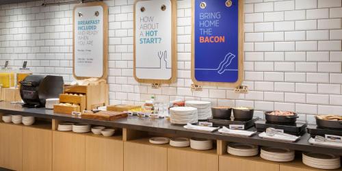 holiday inn express liverpool central an ihg hotel