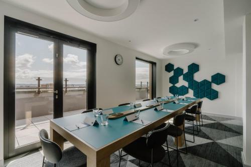 holiday inn express liverpool central an ihg hotel