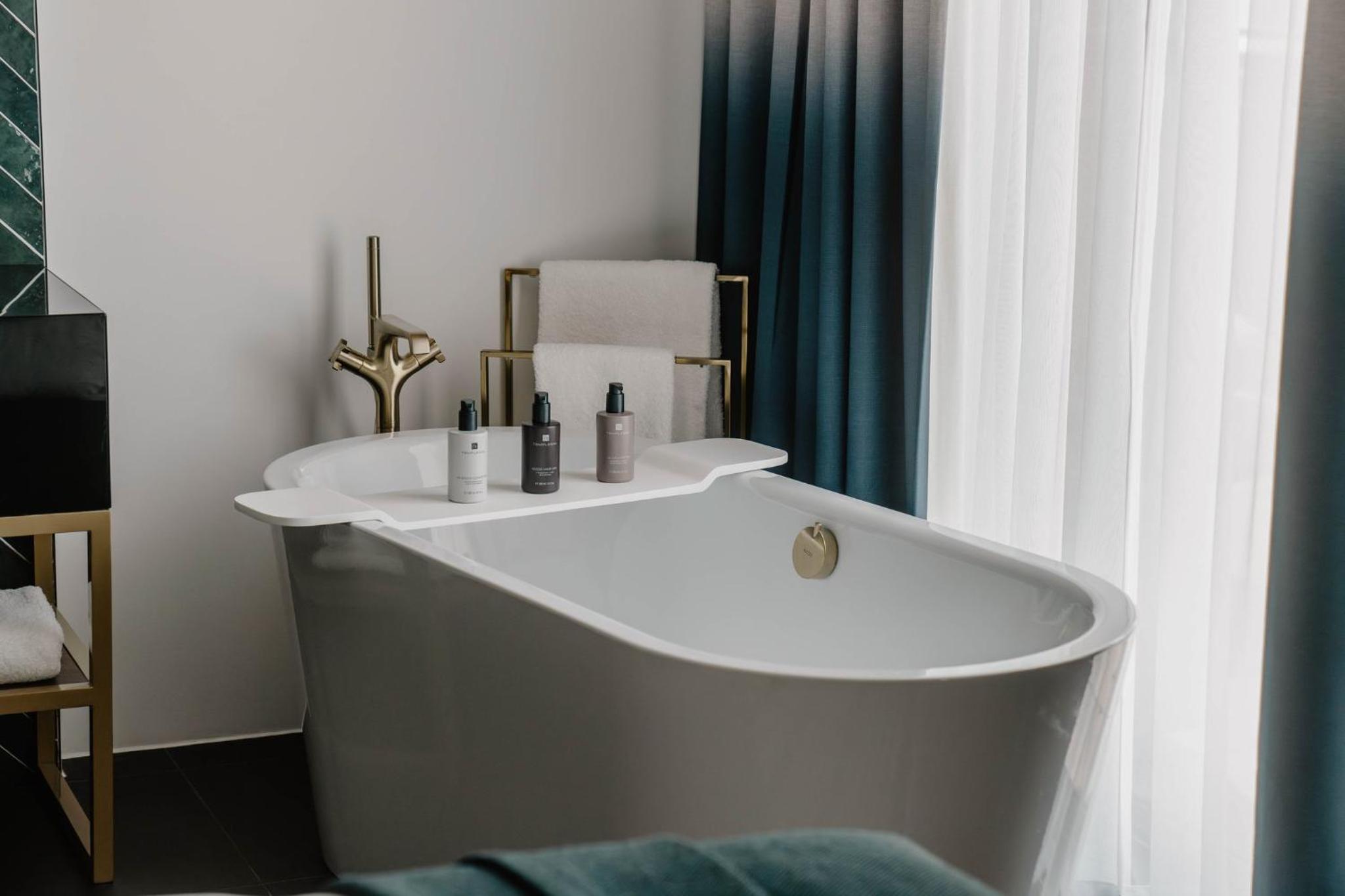 the halyard liverpool vignette collection an ihg hotel