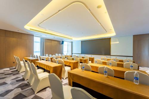 holiday inn express suzhou bay an ihg hotel