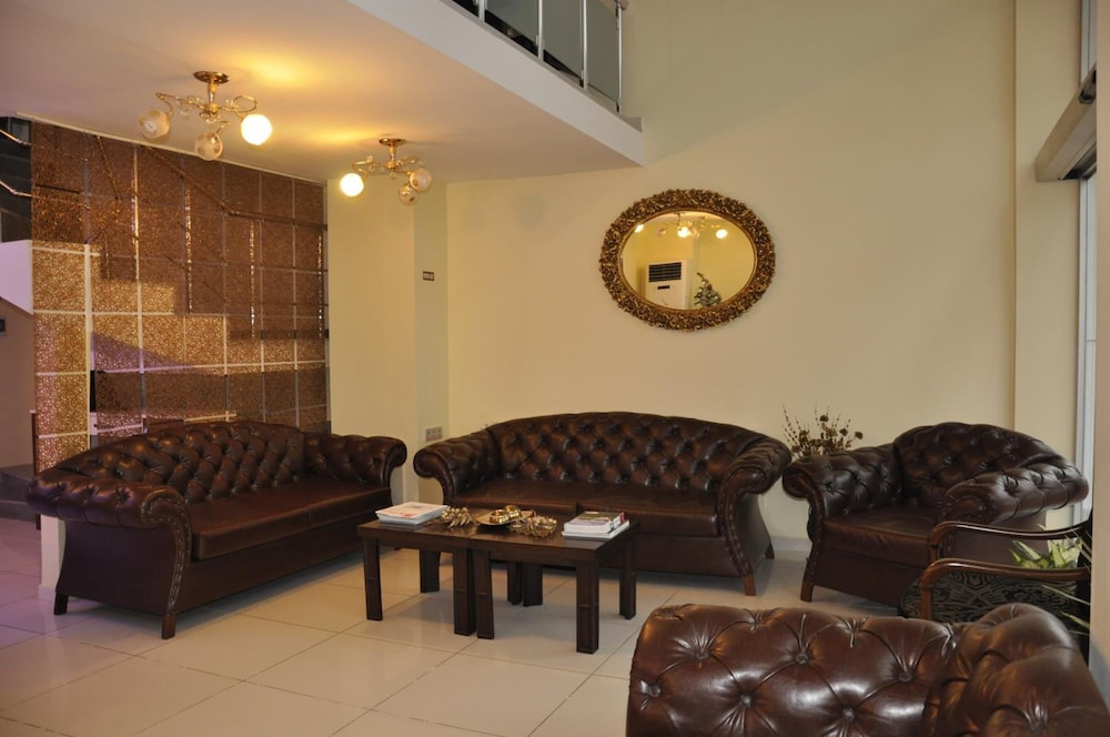 gloria tibi hotel