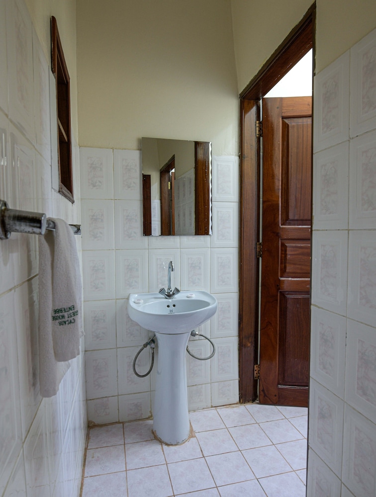 cycad entebbe guest house