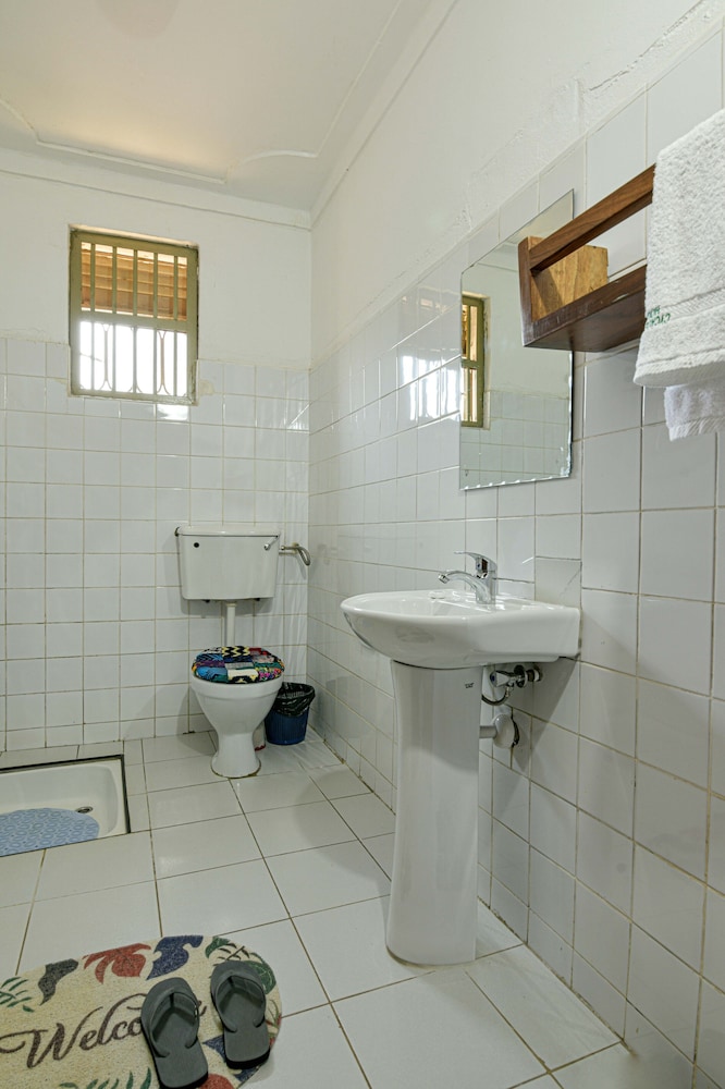 cycad entebbe guest house