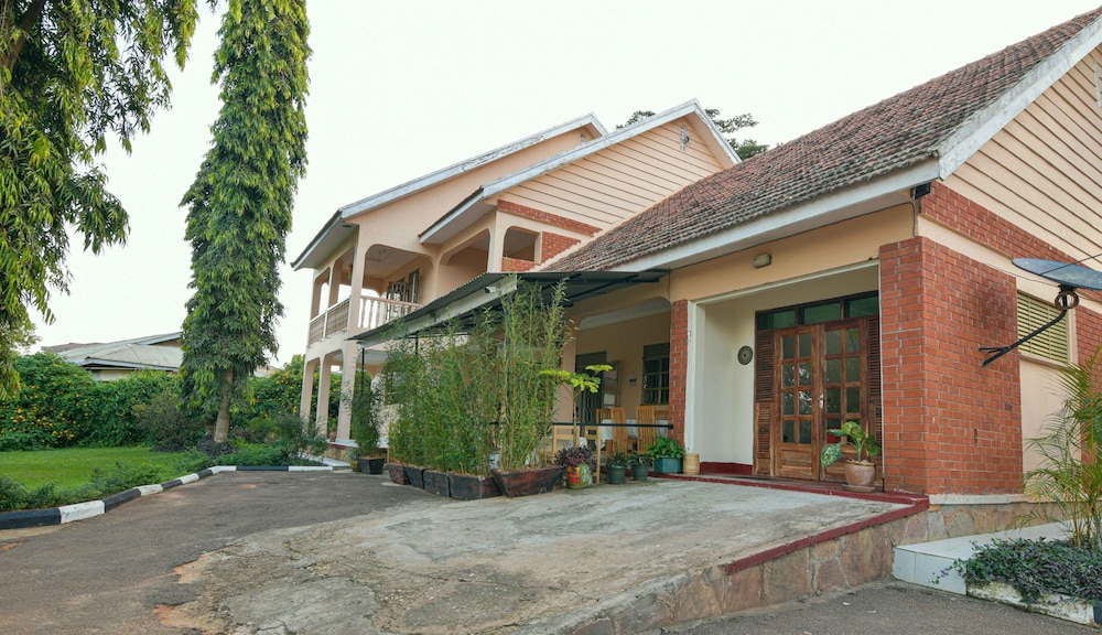 cycad entebbe guest house